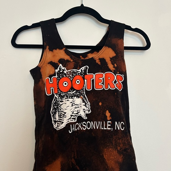 Tops - Vintage Hooters shirt. Hand bleach dyed